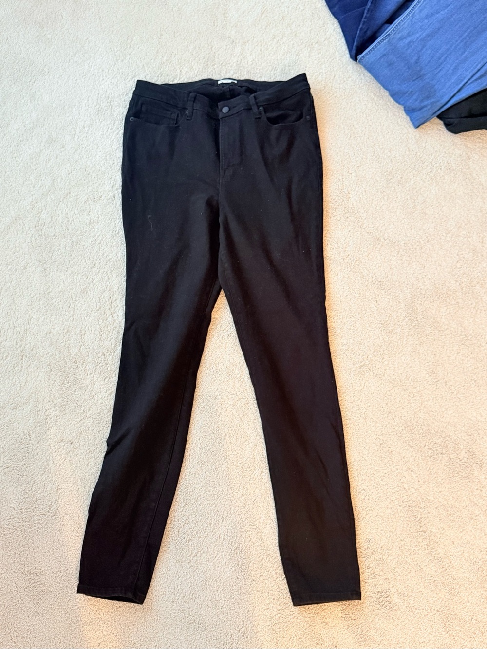 Good American Black 'Good Legs - Long' Skinny Jeans - Size 18